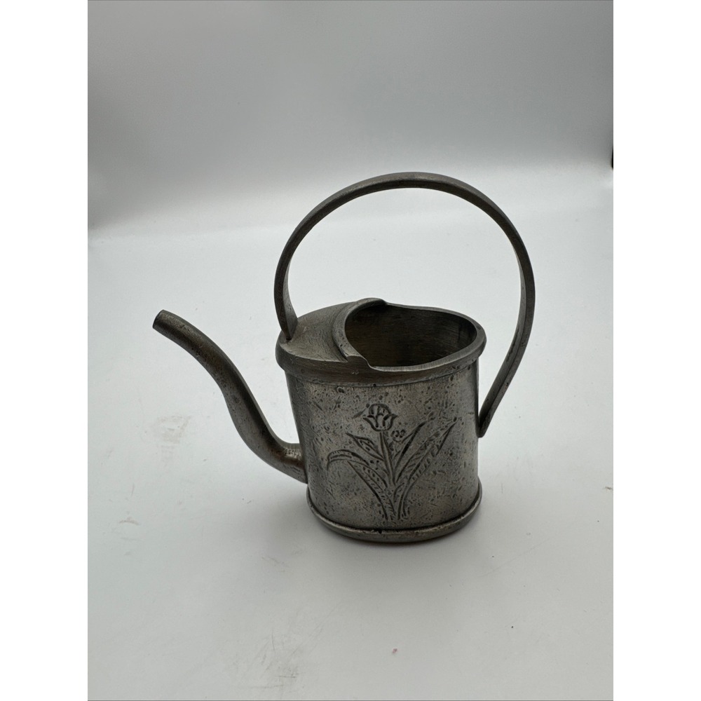 Vintage EPU Peltro Italy 95% Zinn Pewter Miniature Watering Can Tulip Floral 4.5 - Picture 5 of 10